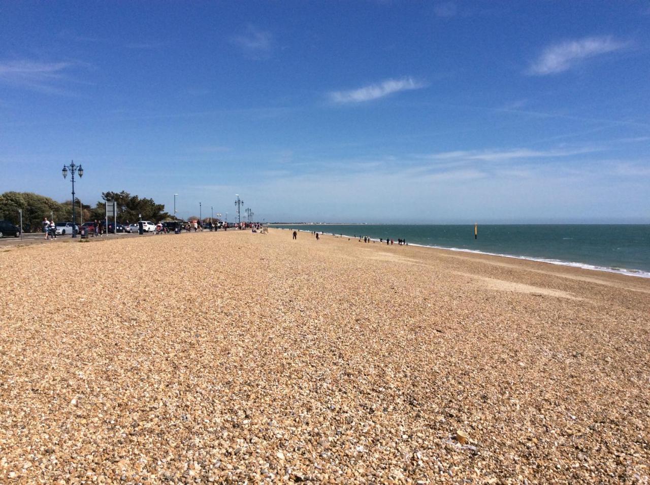 Balmoral By The Beach Apartment Portsmouth